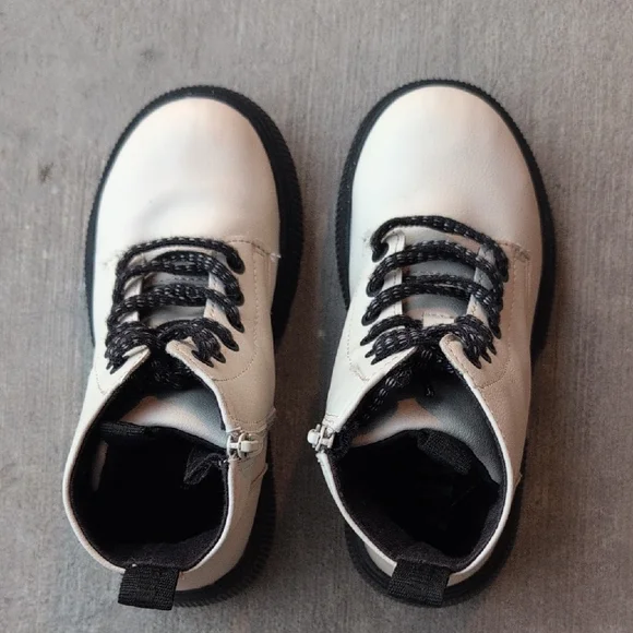 Zara Kids Chunky Lace-up Boots - Picture 2 of 6